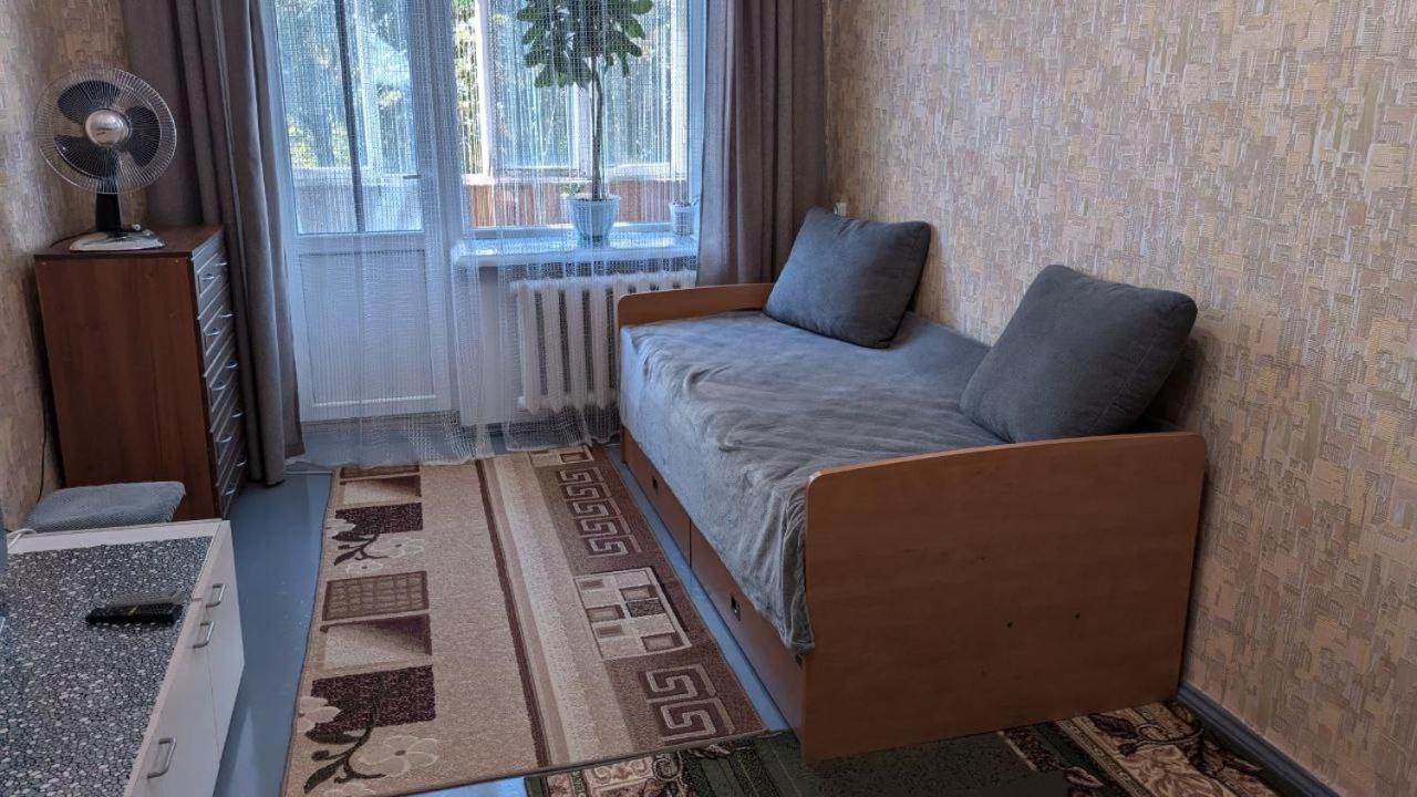 Квартира Біля Парку На Княгині Ольги 13 Rivne Exterior photo